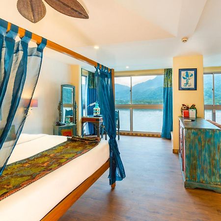 Ganga Kinare- A Riverside Boutique Resort, Rishīkesh Dış mekan fotoğraf