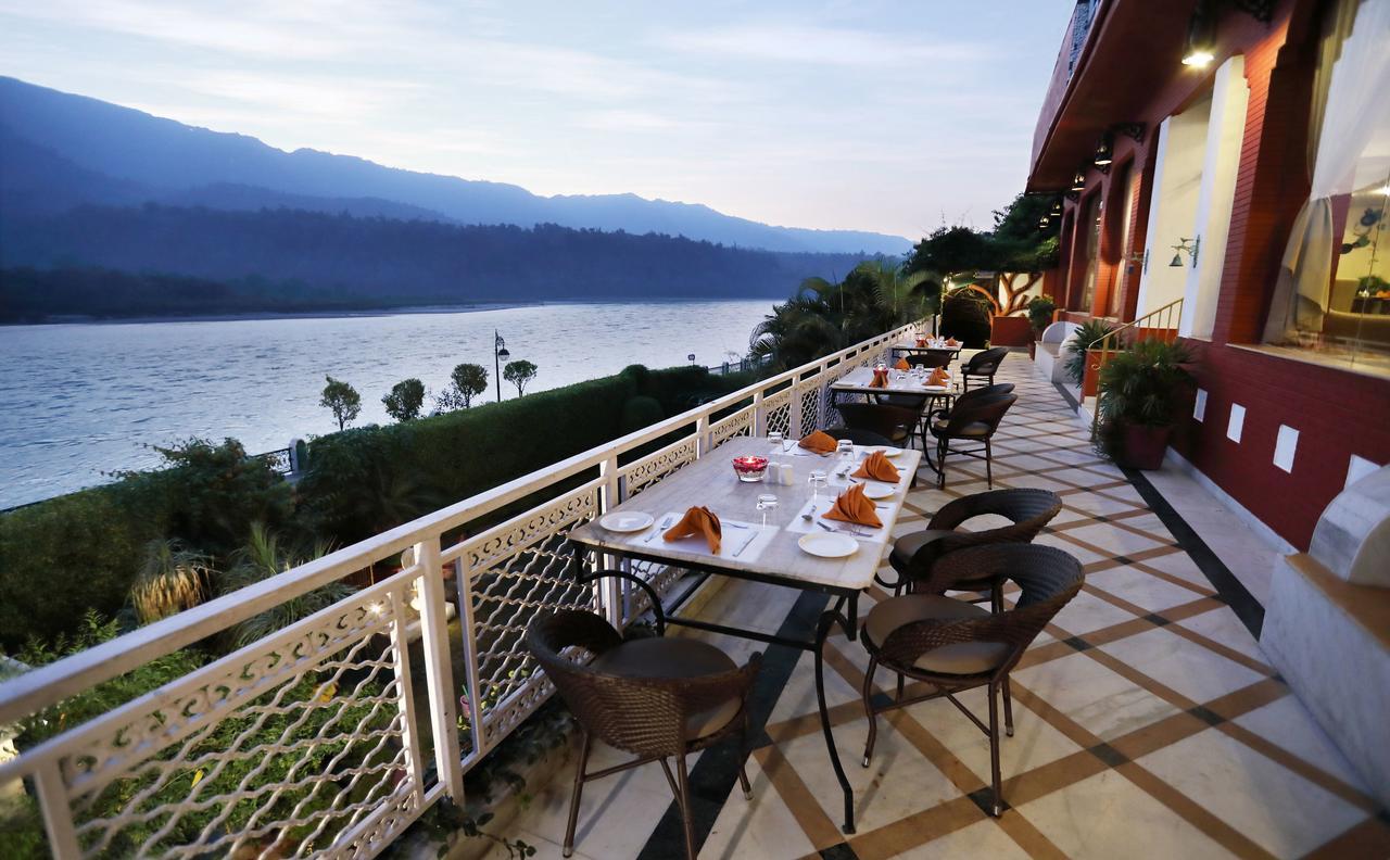 Ganga Kinare- A Riverside Boutique Resort, Rishīkesh Dış mekan fotoğraf