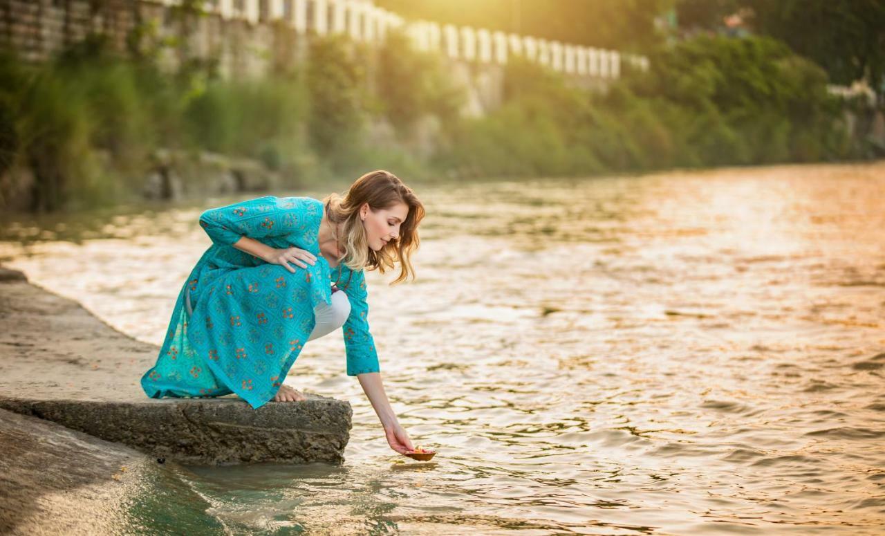 Ganga Kinare- A Riverside Boutique Resort, Rishīkesh Dış mekan fotoğraf
