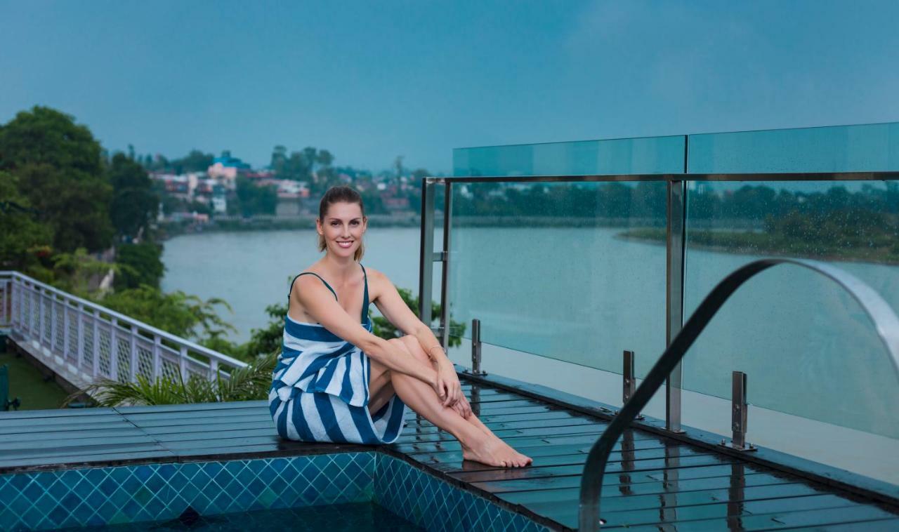 Ganga Kinare- A Riverside Boutique Resort, Rishīkesh Dış mekan fotoğraf