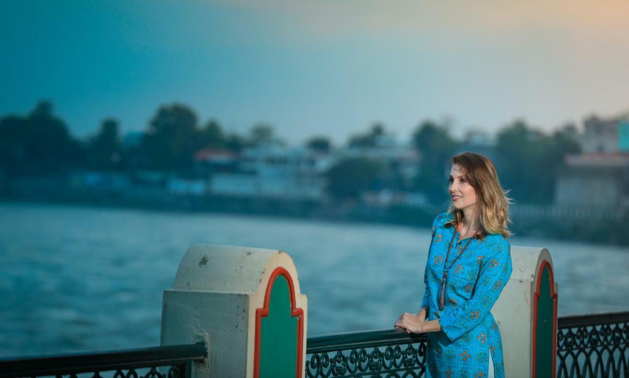 Ganga Kinare- A Riverside Boutique Resort, Rishīkesh Dış mekan fotoğraf